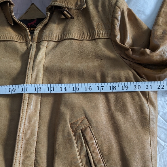 Vintage Men's Leather Bomber Style Jacket, by Cordovan Montreal - Picture 2 of 16